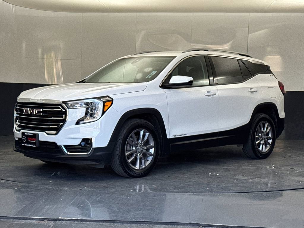 Used 2024 GMC Terrain SLT image 7