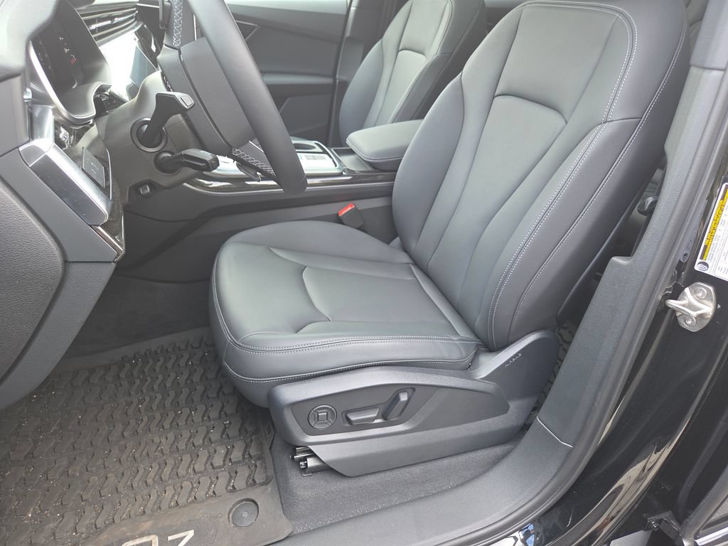 Certified 2026 Audi Q7 2.0T Premium Plus AWD/4WD image 6