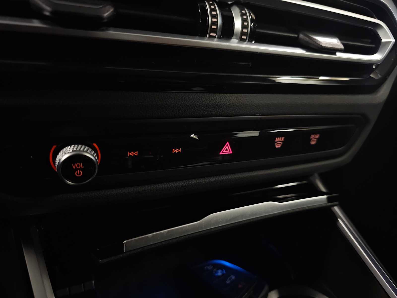 Used 2023 BMW i4 eDrive35 w/ Premium Package image 18