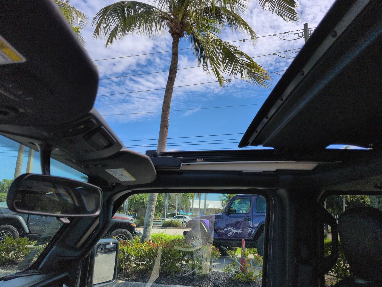 Used 2021 Jeep Wrangler Unlimited Sahara AWD/4WD image 20