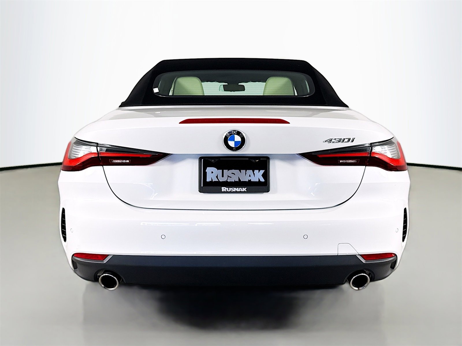 Certified 2023 BMW 430i Convertible w/ Premium Package image 6