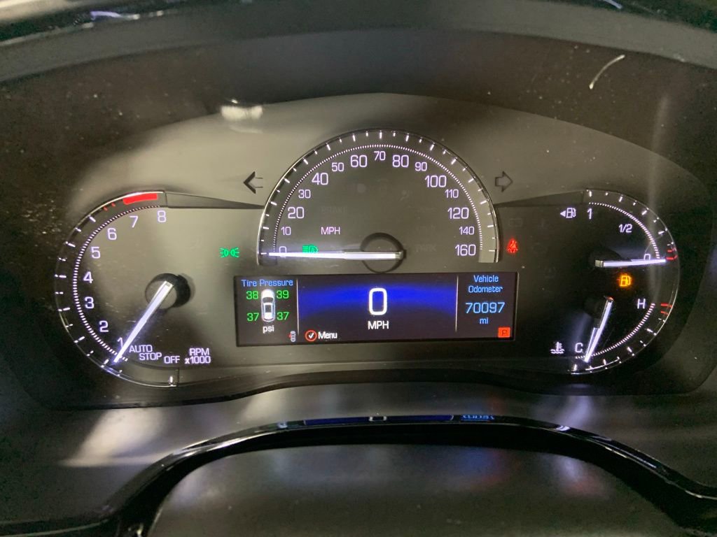 Used 2018 Cadillac XT5 Luxury w/ Driver Awareness Package FWD image 34