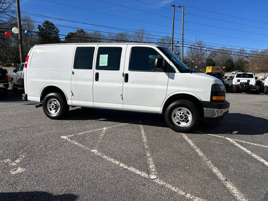 Used 2024 GMC Savana 2500 w/ Driver Convenience Package image 3