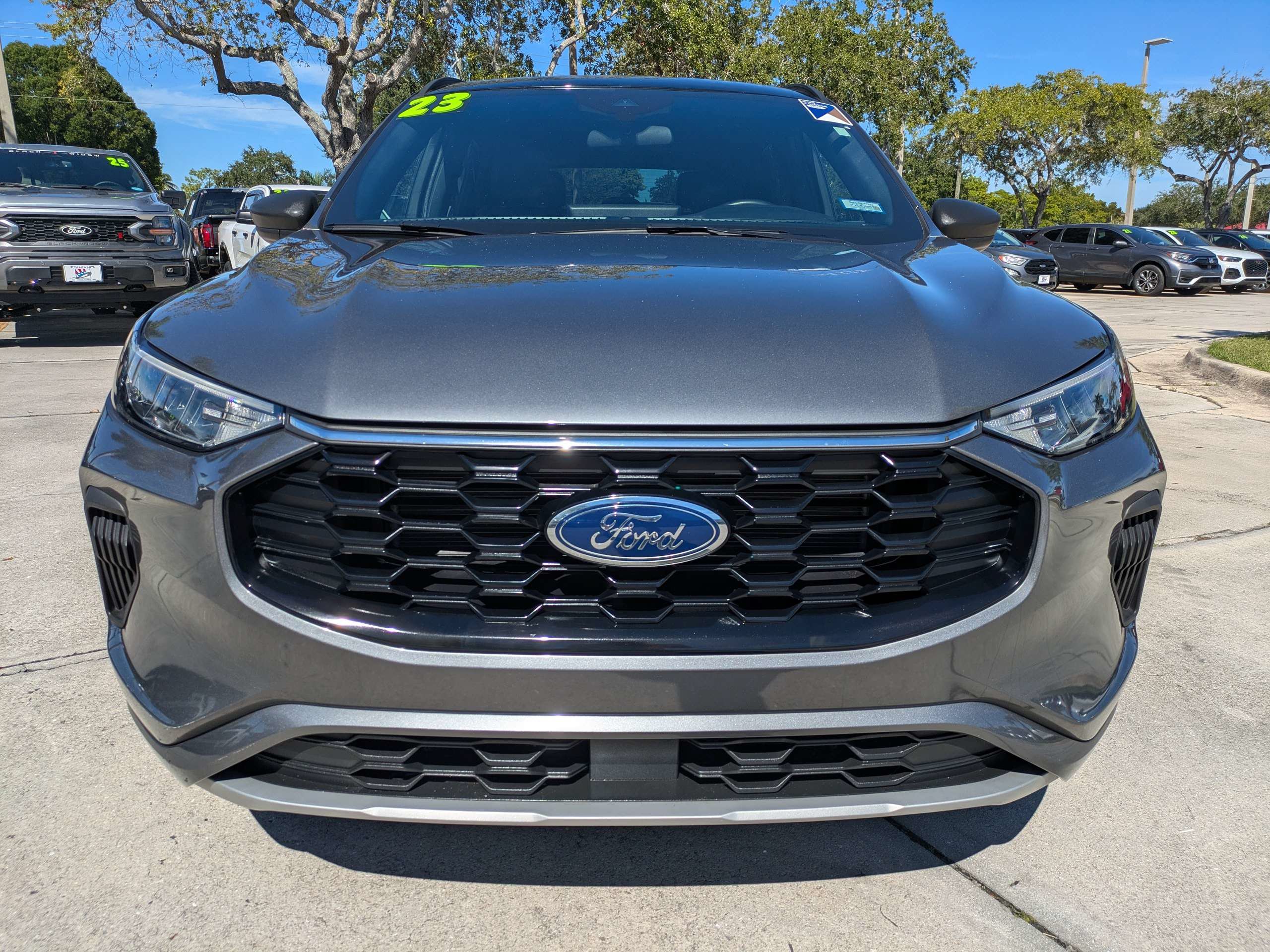 Used 2023 Ford Escape ST-Line w/ Tech Pack #1 FWD image 8