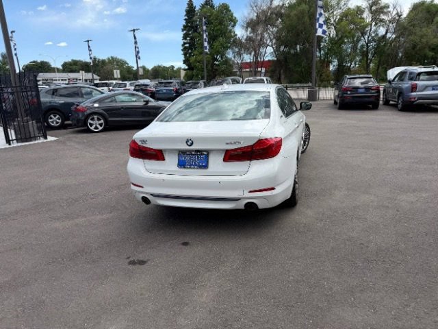 Used 2018 BMW 530e xDrive AWD/4WD image 9
