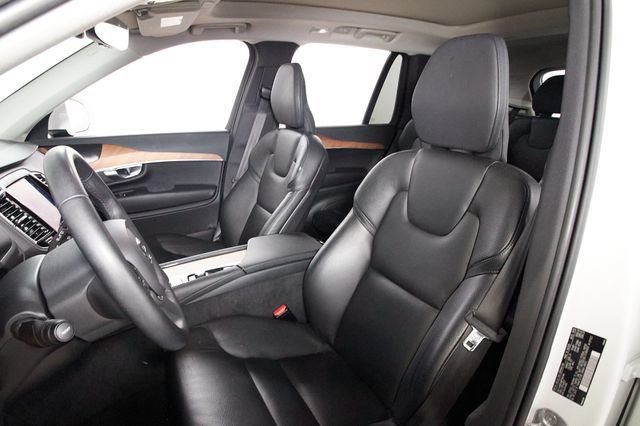 Certified 2023 Volvo XC90 B6 Plus AWD/4WD image 19