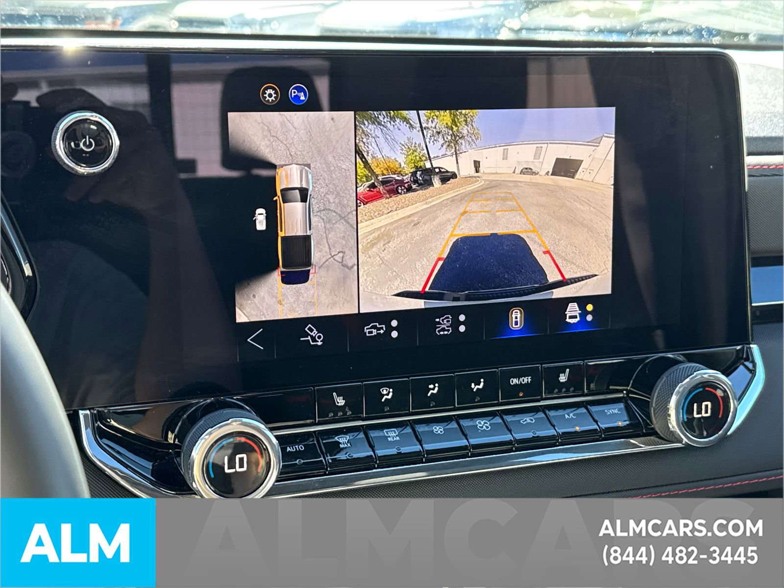 Used 2025 Chevrolet Colorado Z71 w/ Technology Package image 34