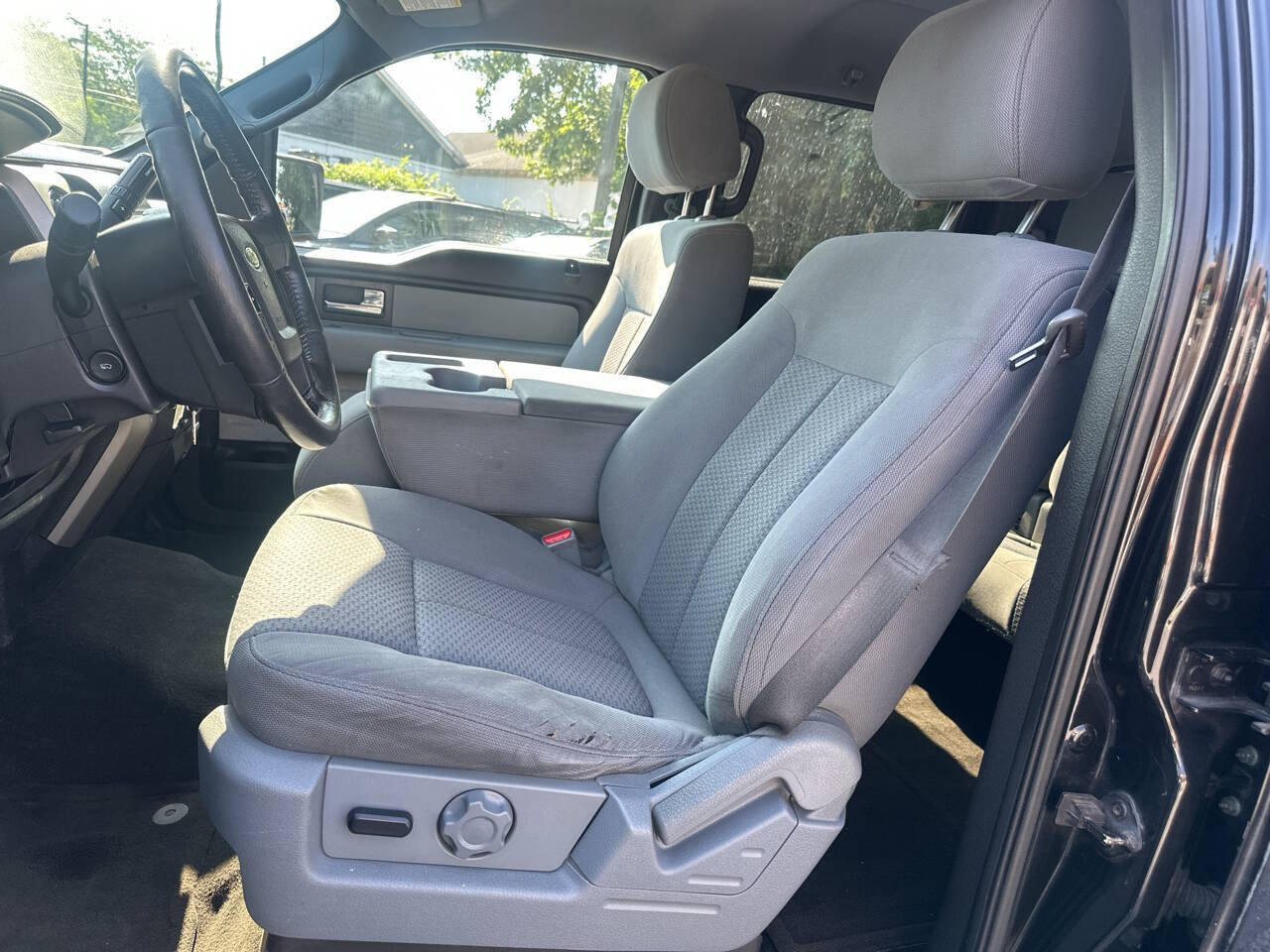 Used 2014 Ford F150 XLT w/ XLT Chrome Package AWD/4WD image 20