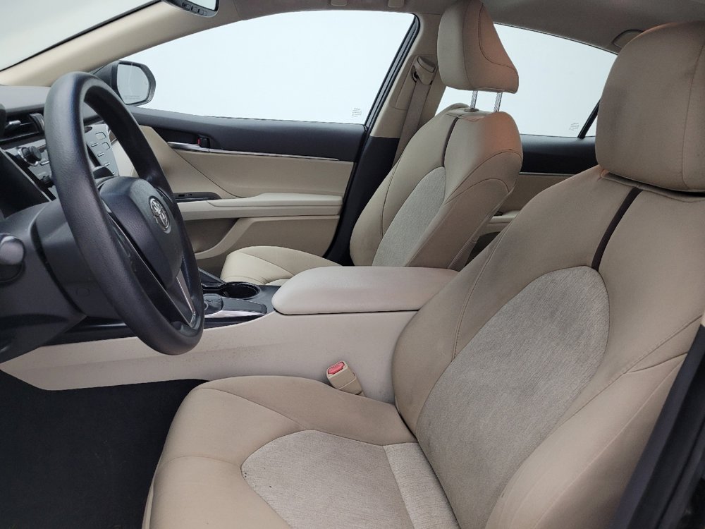 Used 2018 Toyota Camry LE w/ Convenience Package FWD image 17