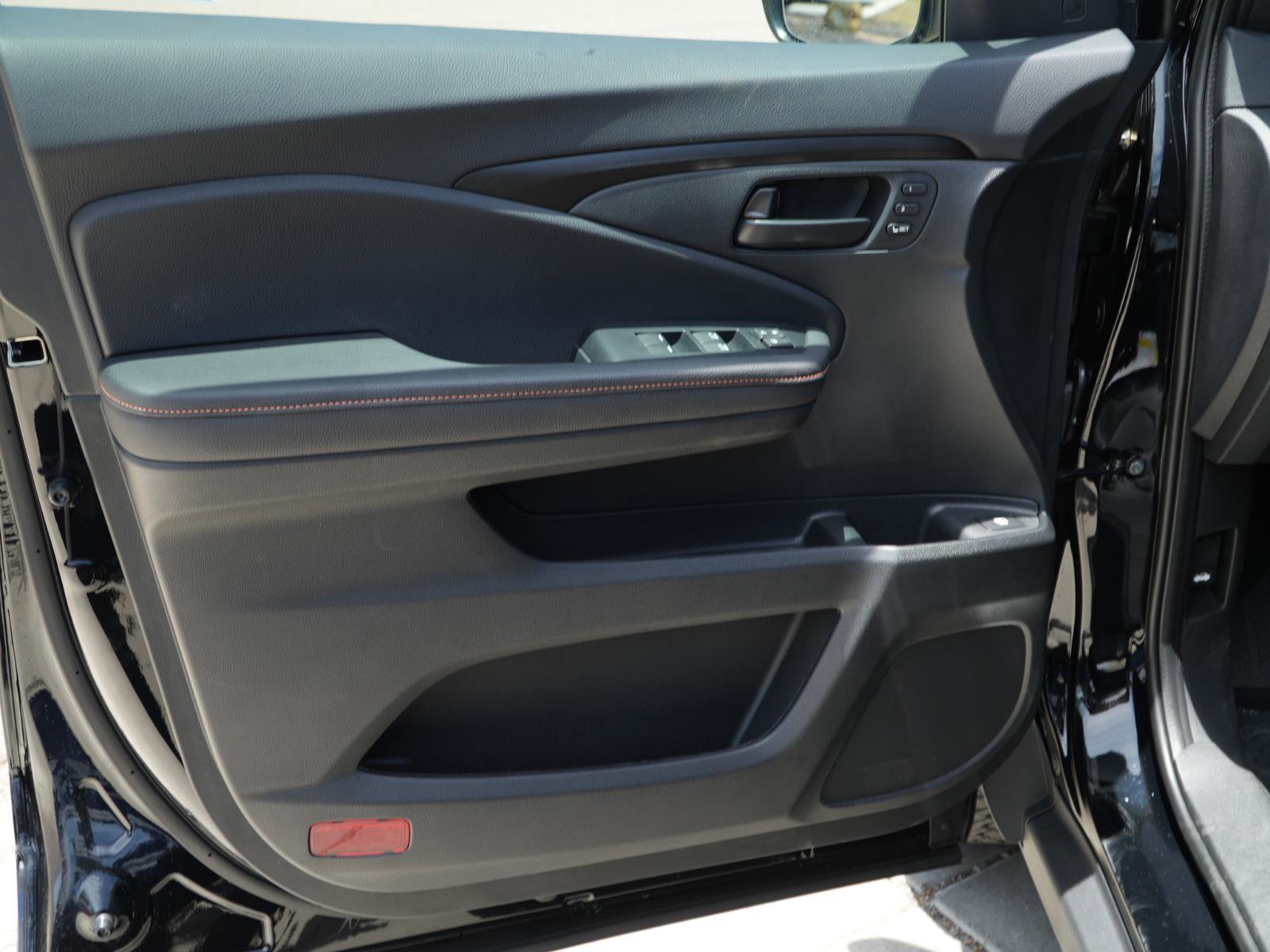 Used 2025 Honda Ridgeline TrailSport+ image 13