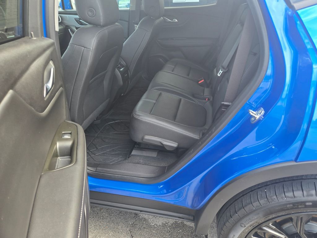 Used 2024 Chevrolet Blazer LT w/ LPO, Floor Liner Package FWD image 8