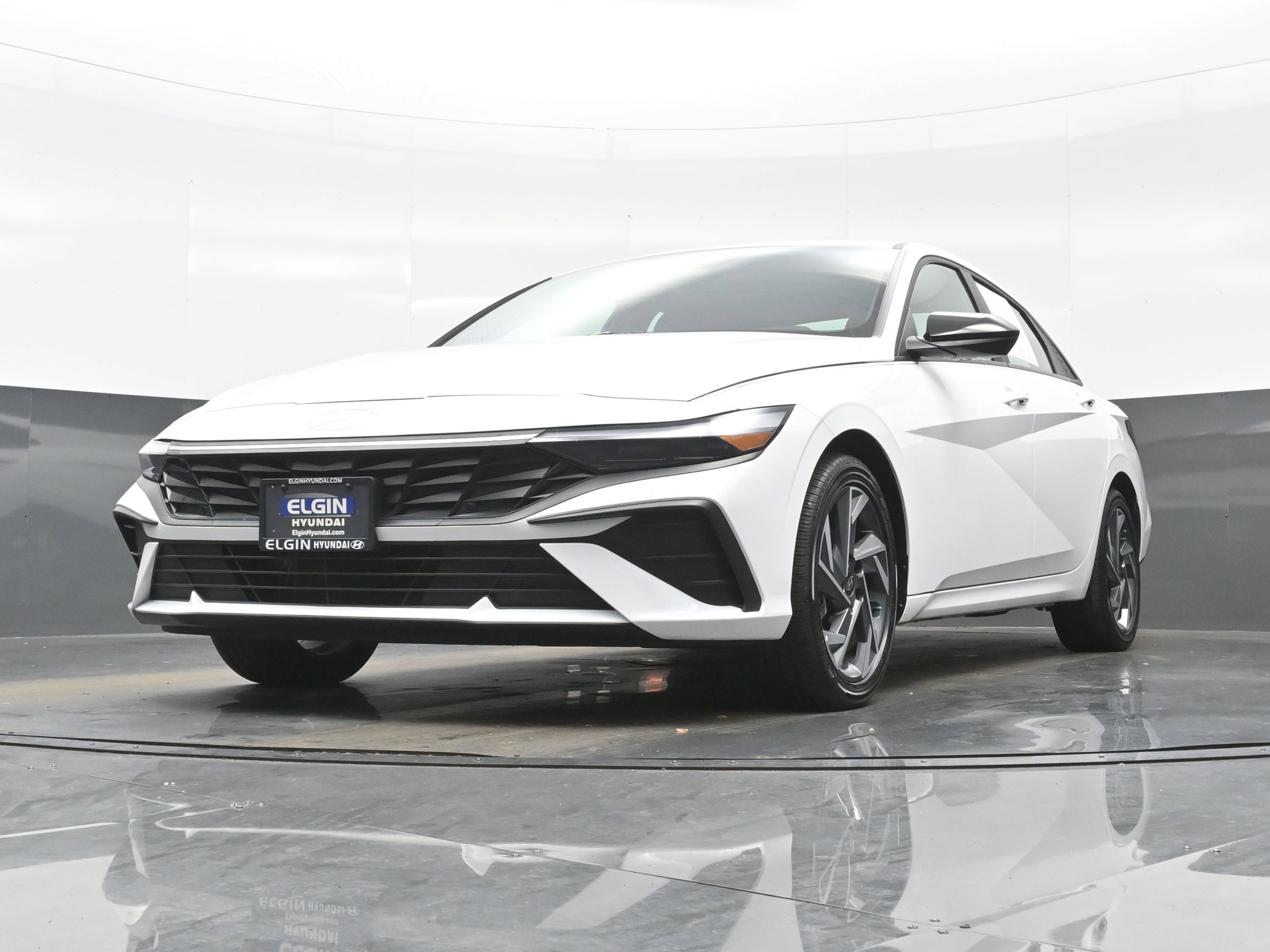 Certified 2025 Hyundai Elantra SEL image 26