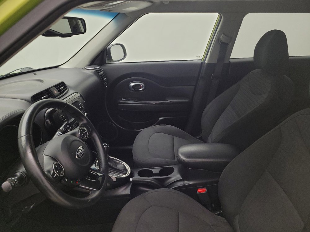 Used 2014 Kia Soul ! FWD image 17