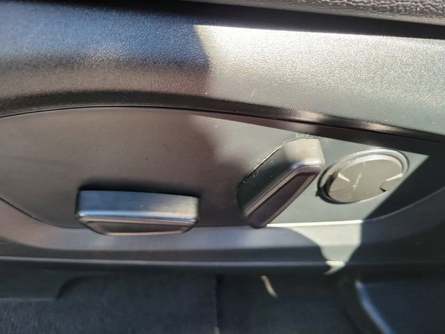 Used 2022 Ford Explorer ST-Line w/ Class IV Trailer Tow Package RWD image 19