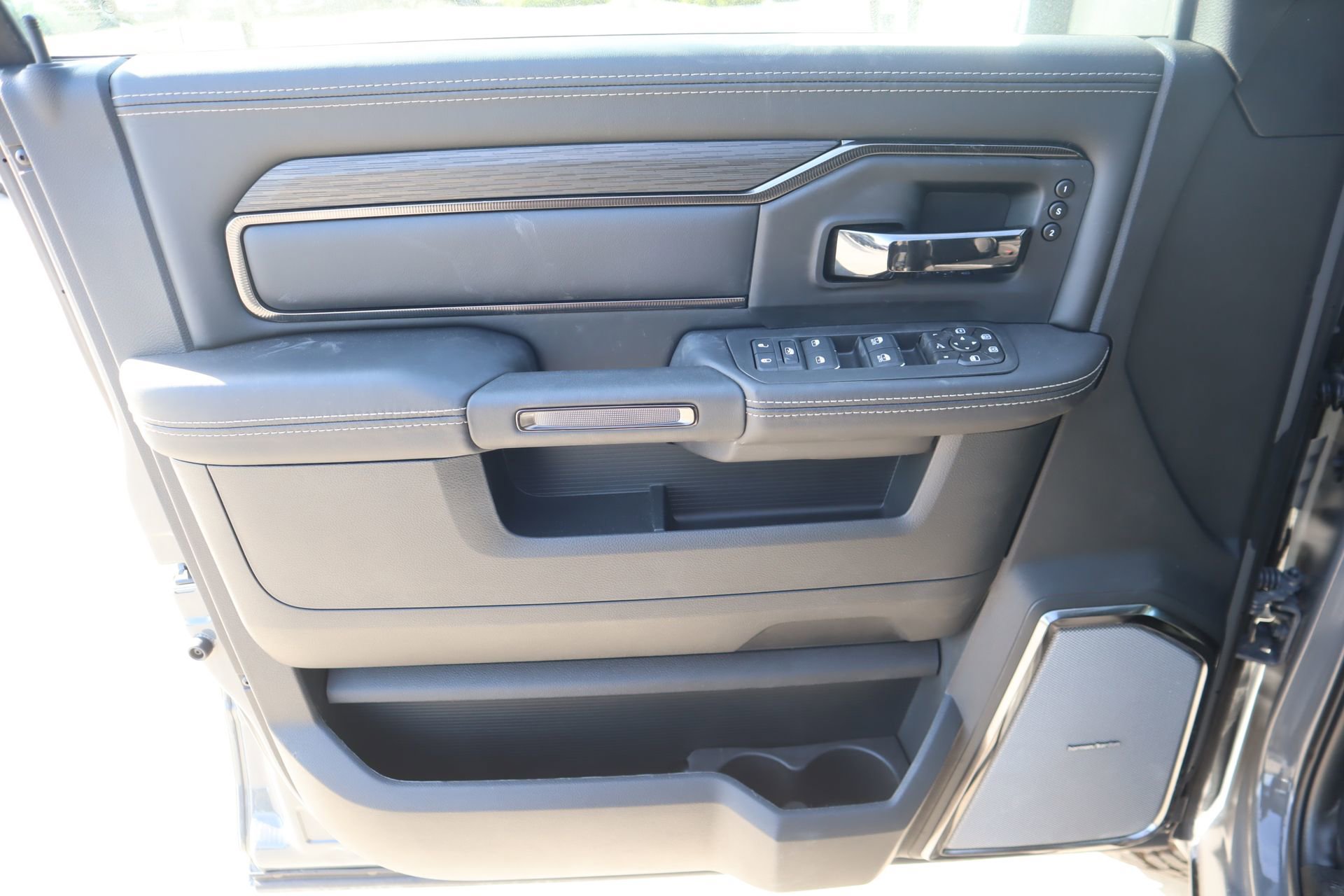 New 2026 RAM 2500 Rebel AWD/4WD image 18