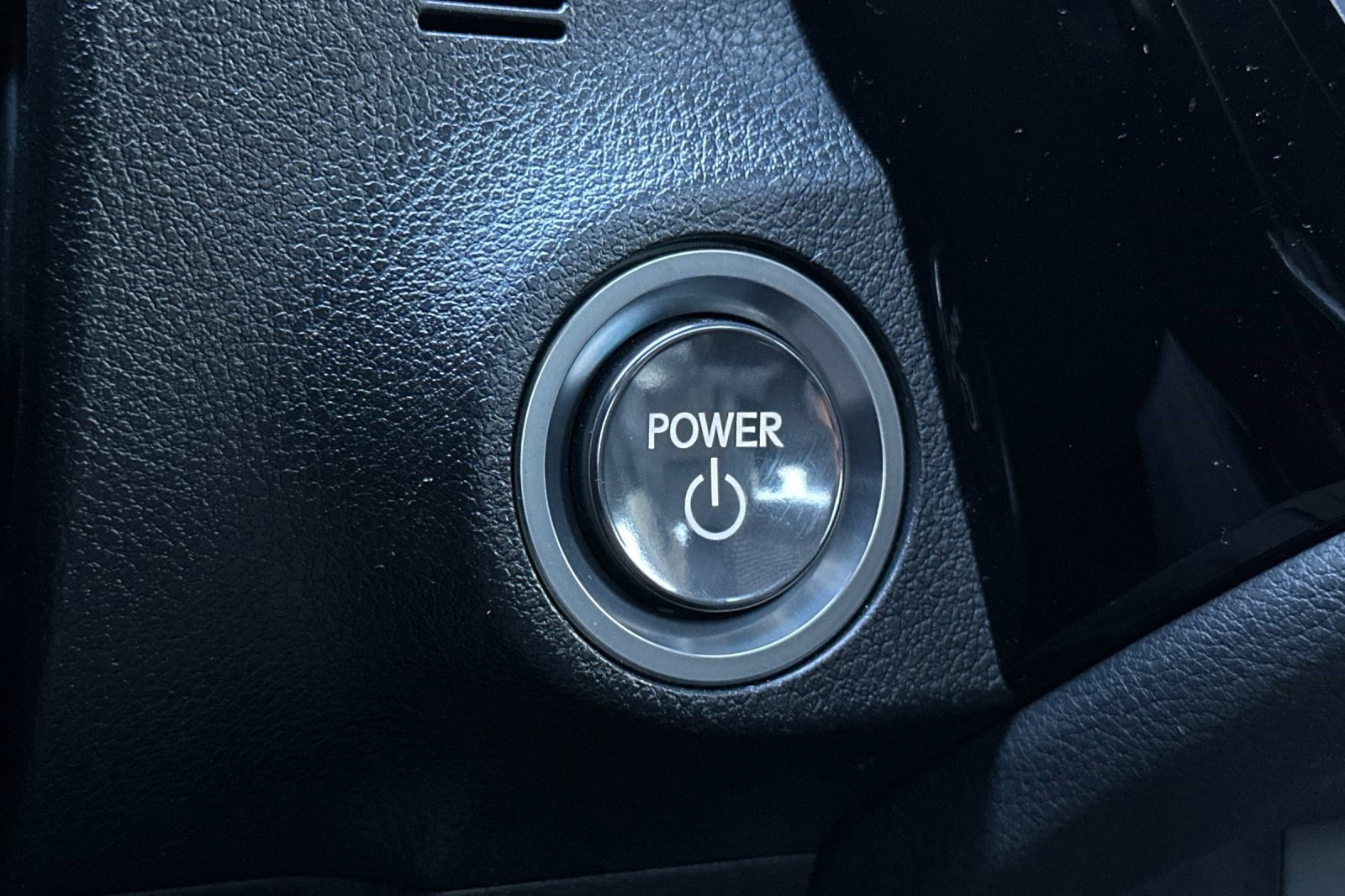 Certified 2025 Lexus ES 300h w/ Luxury Package image 34