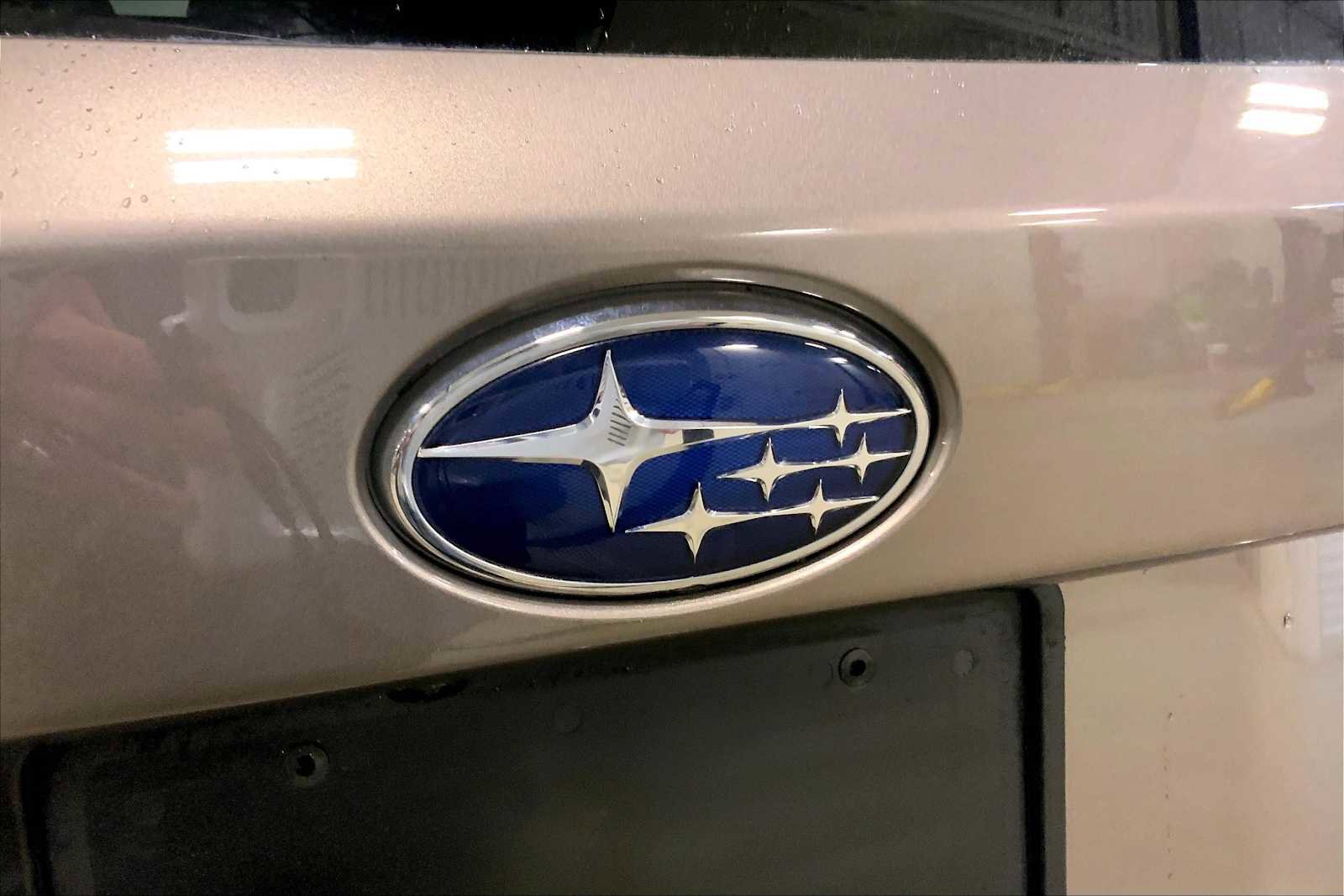 Certified 2021 Subaru Outback Limited image 32