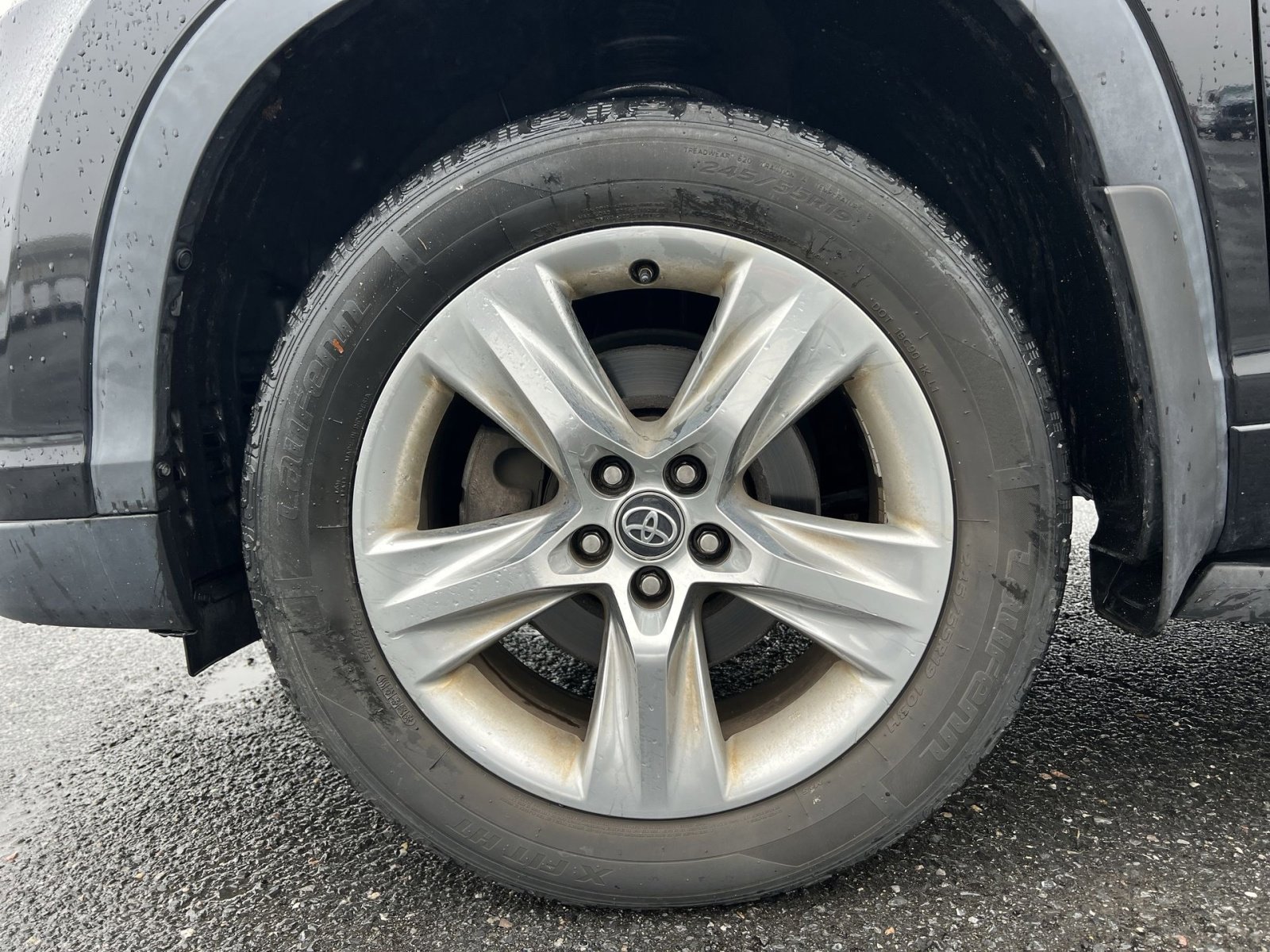 Used 2016 Toyota Highlander Limited w/ Driver Technology Package image 12