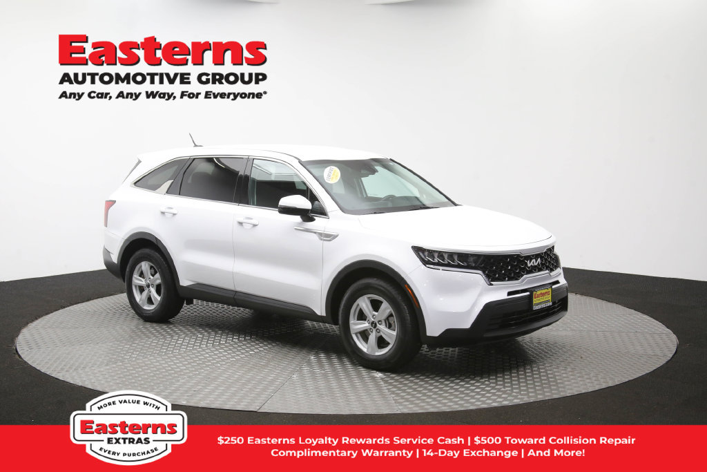 Used 2023 Kia Sorento LX FWD image 47