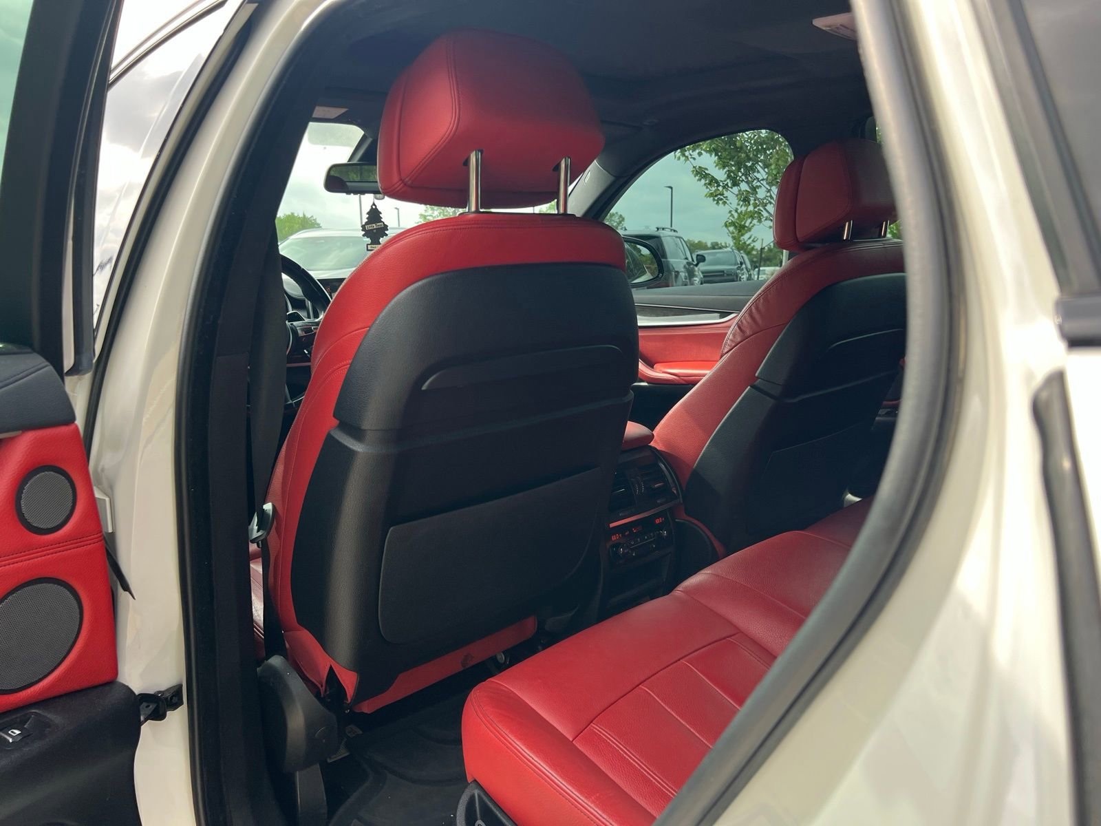 Used 2015 BMW X6 xDrive35i image 17