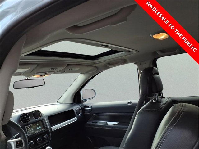 Used 2014 Jeep Compass Limited w/ Sun/Sound Group image 9