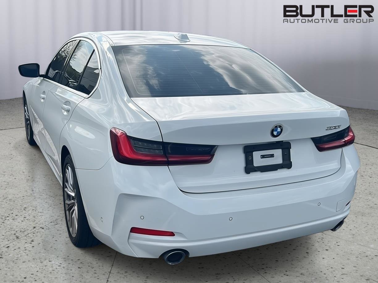 Certified 2024 BMW 330i Sedan w/ Convenience Package image 10