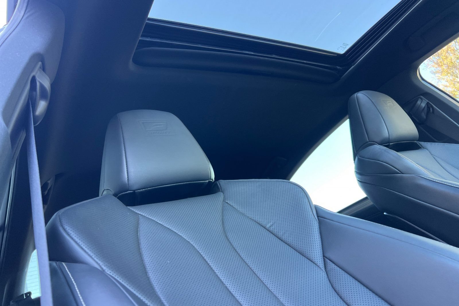 Used 2024 Lexus ES 350 F Sport w/ Accessory Package (Z2) FWD image 20