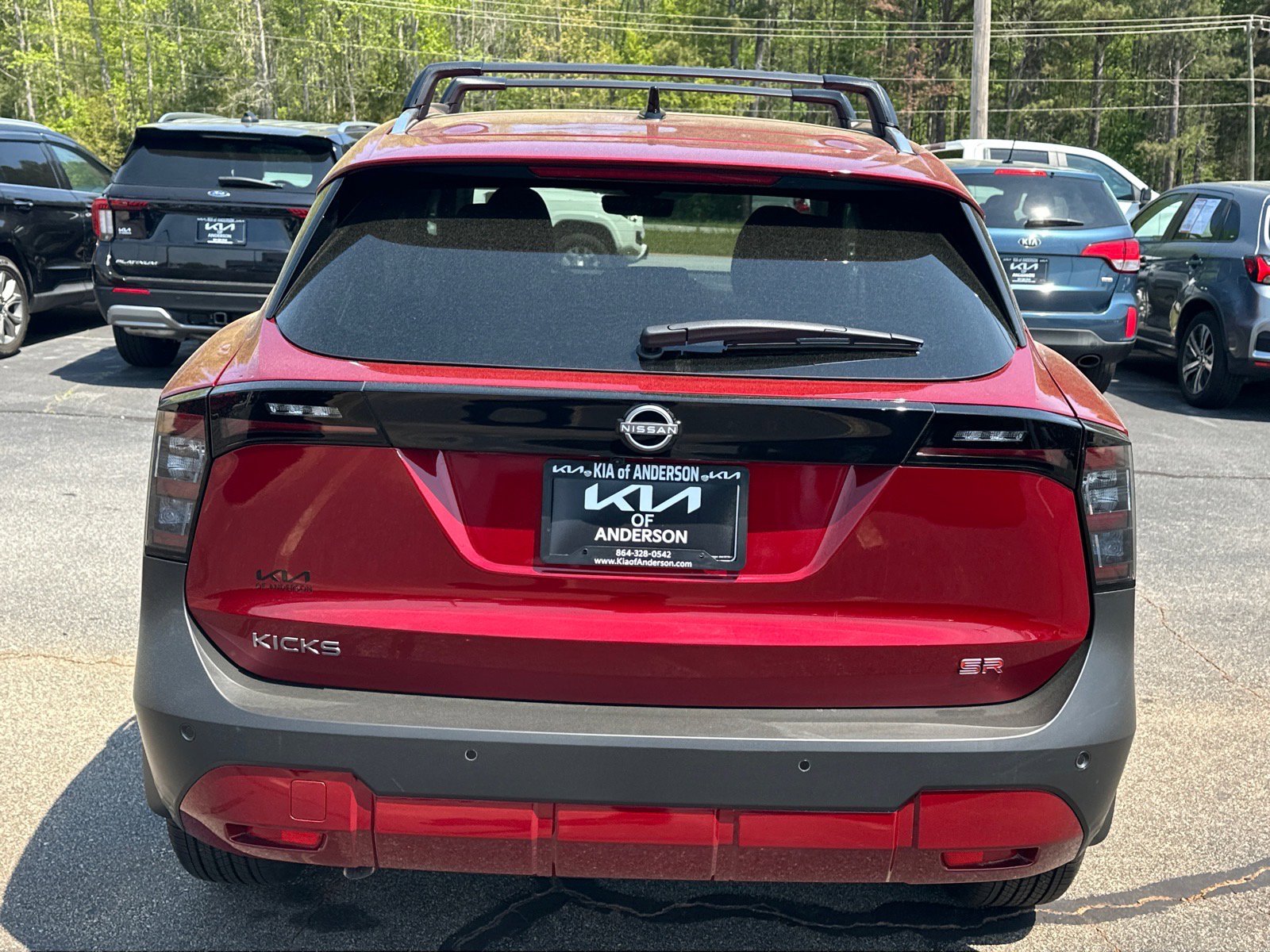 Used 2026 Nissan Kicks SR w/ Interior Electronics Package image 4