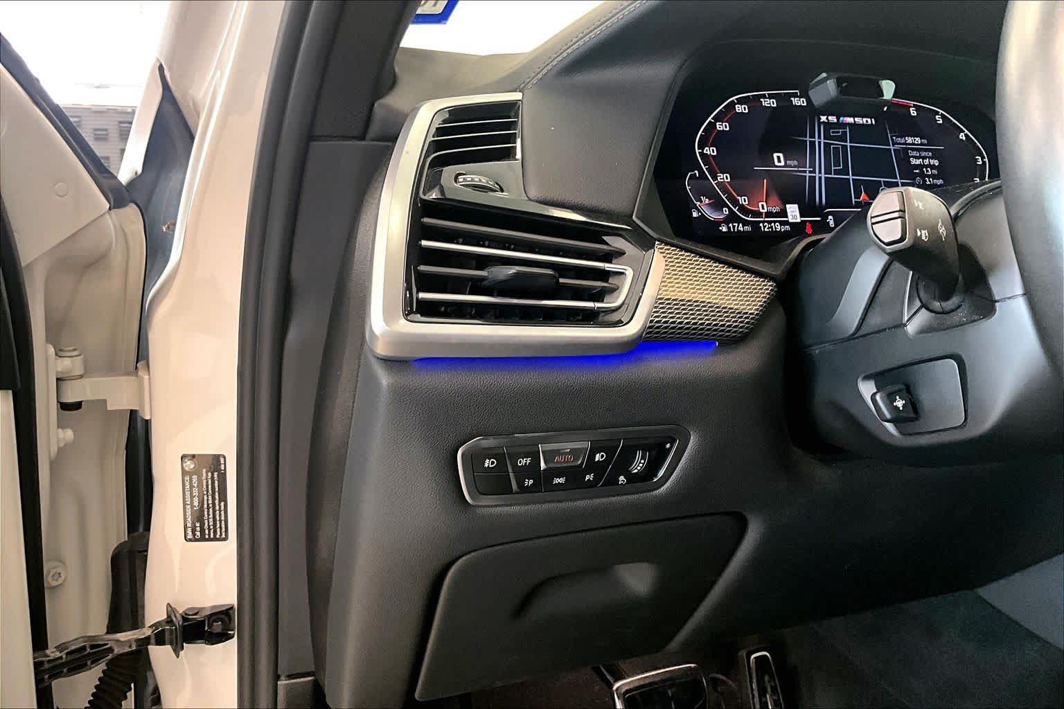 Used 2020 BMW X5 M50i AWD/4WD image 29