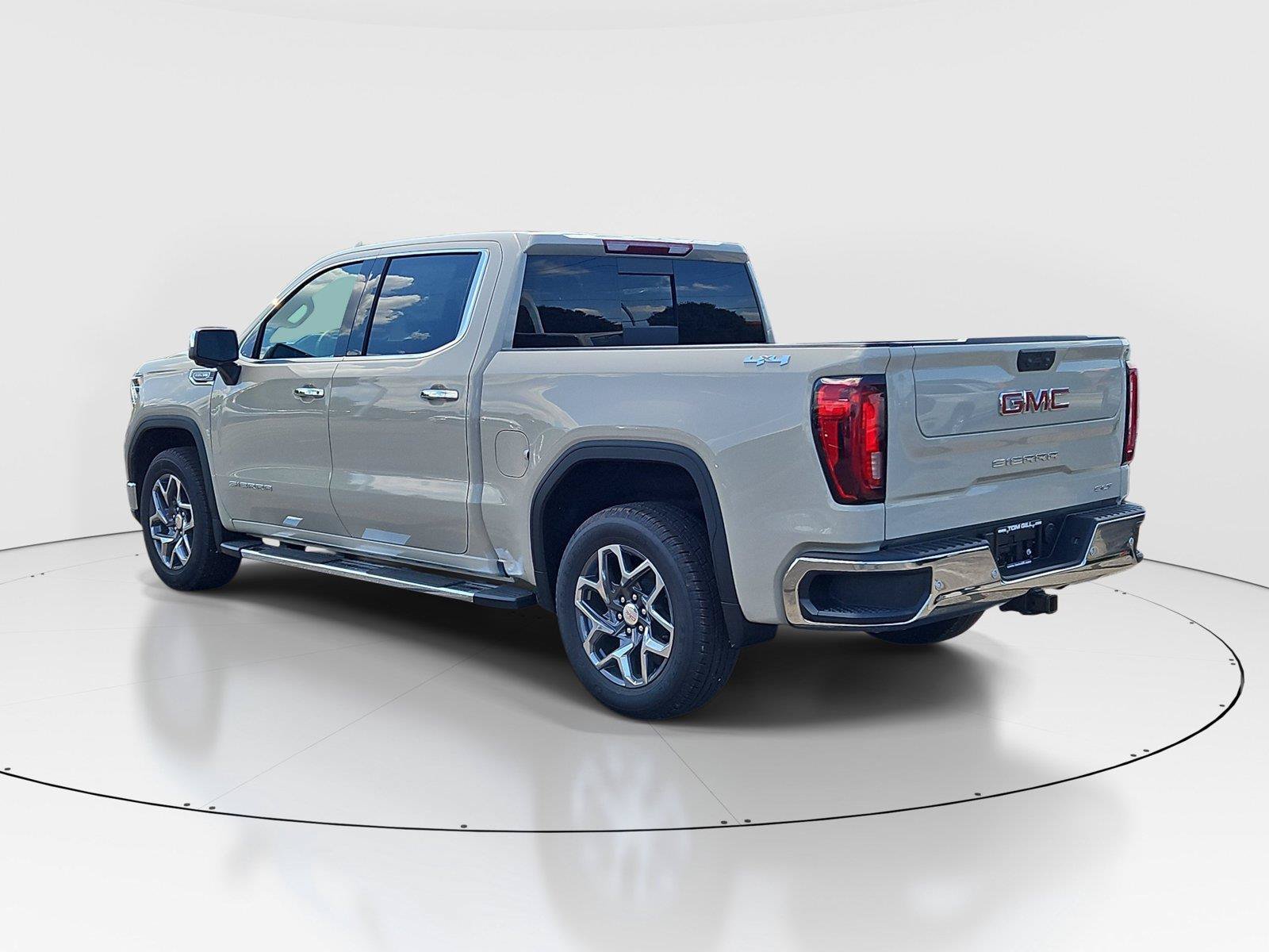 New 2026 GMC Sierra 1500 SLT w/ SLT Premium Plus Package AWD/4WD image 3