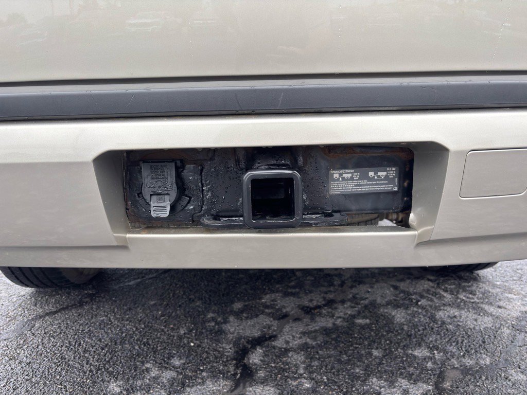 Used 2017 Chevrolet Suburban LT image 10