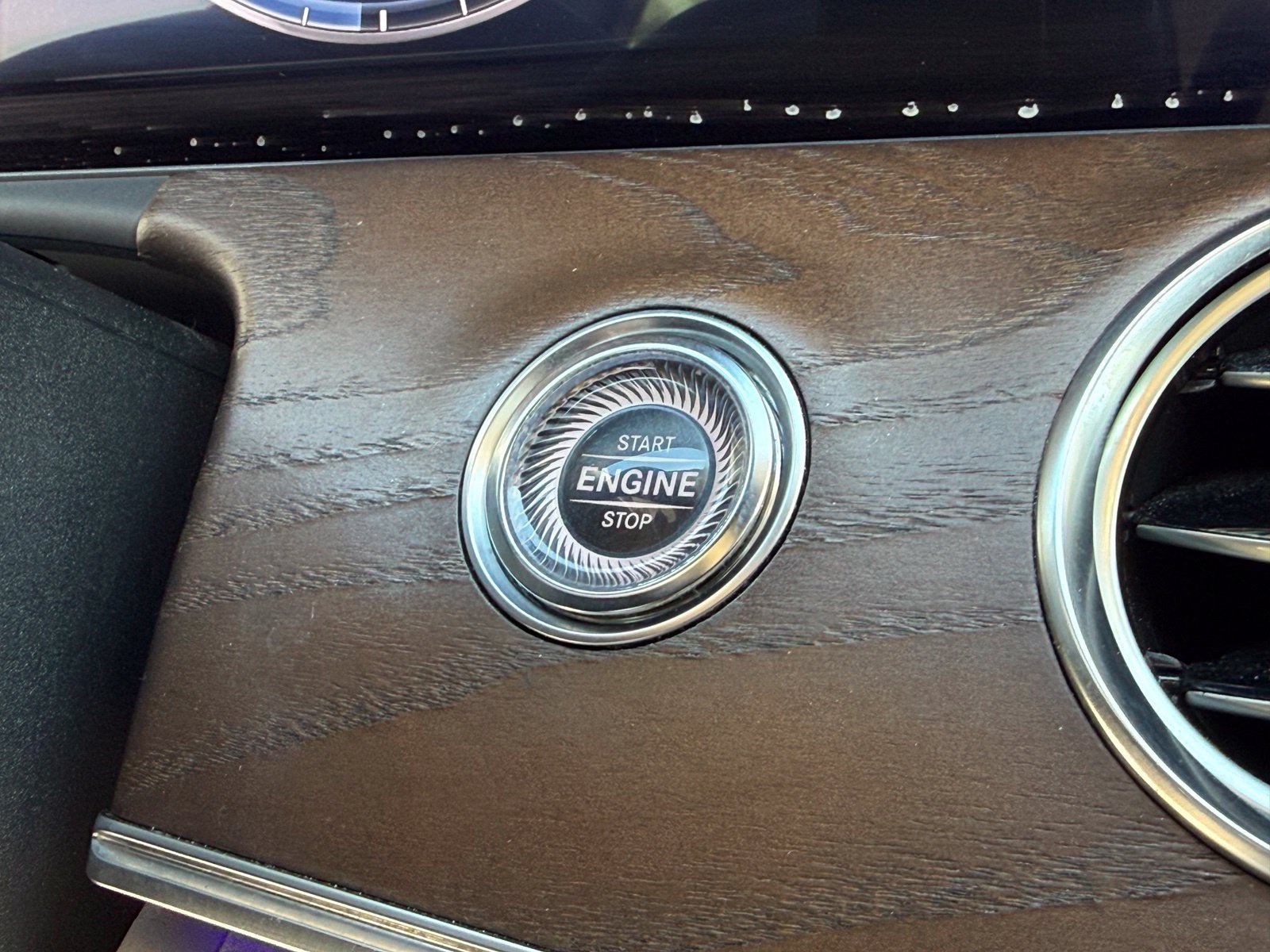 Used 2020 Mercedes-Benz E 350 Sedan image 36