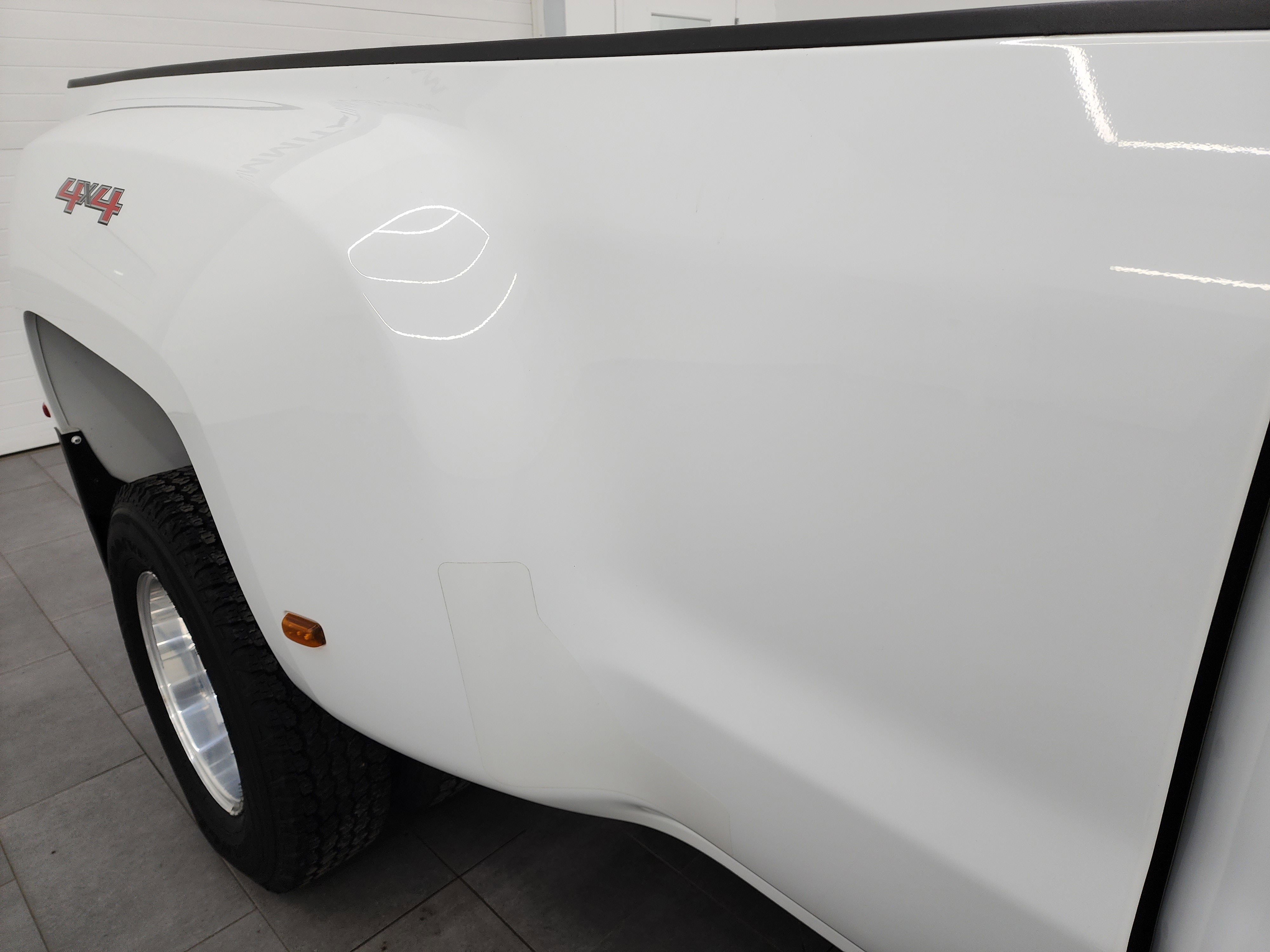 Used 2018 Chevrolet Silverado 3500 High Country w/ Duramax Plus Package image 25