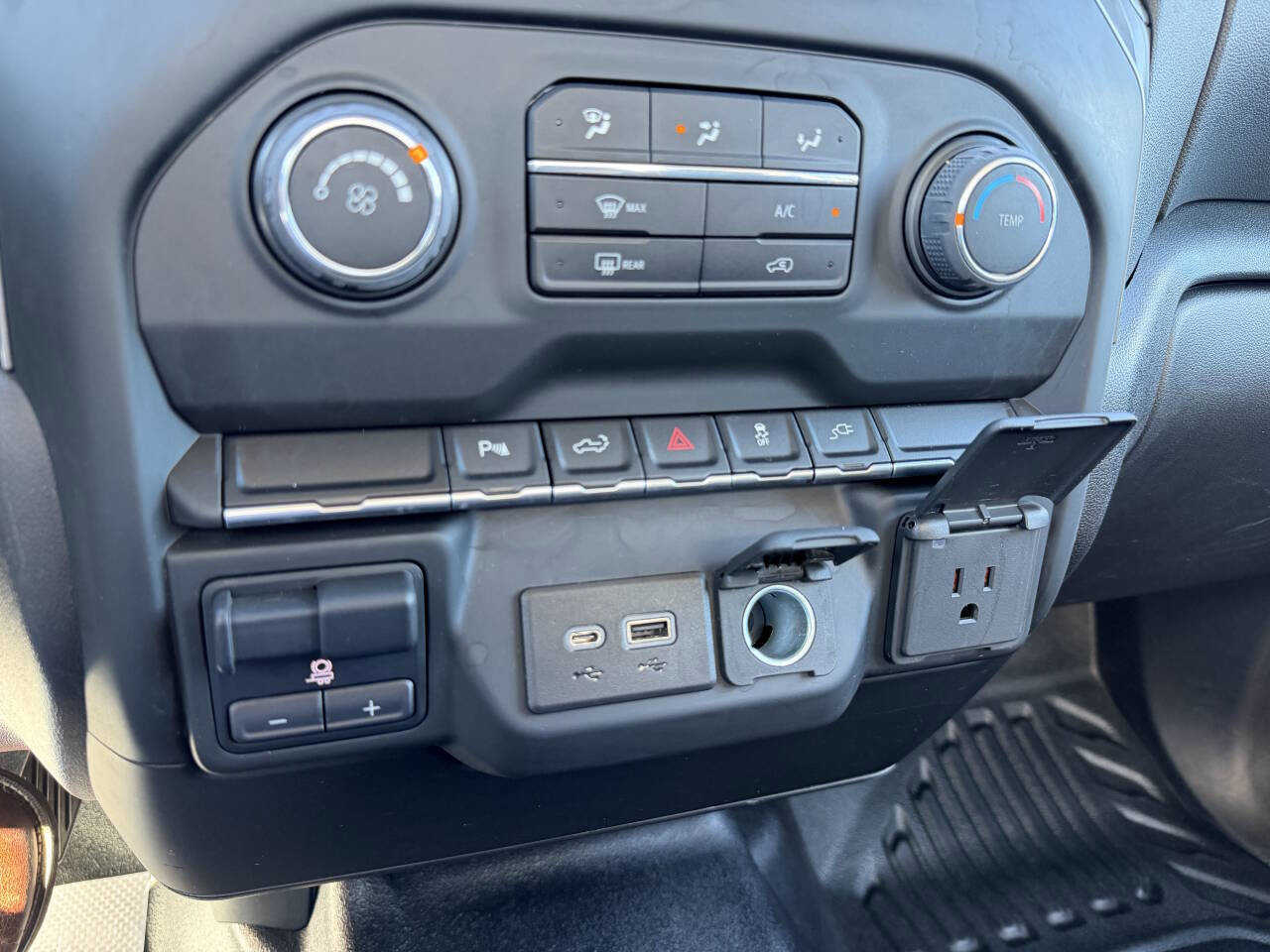 Used 2022 Chevrolet Silverado 2500 W/T w/ WT Fleet Convenience Package image 37
