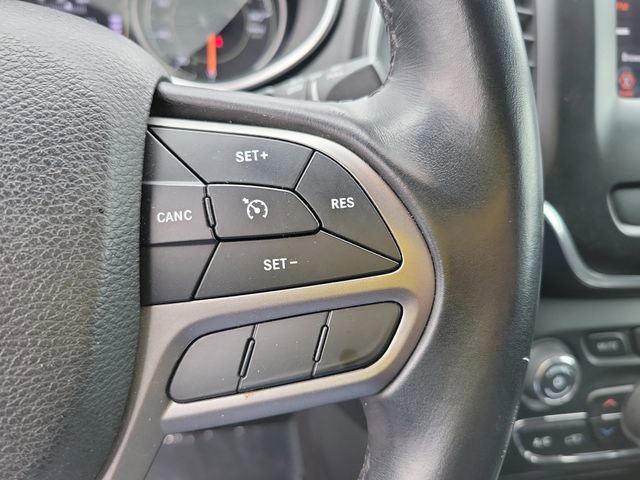 Used 2019 Jeep Cherokee Latitude Plus w/ Comfort/Convenience Group image 22