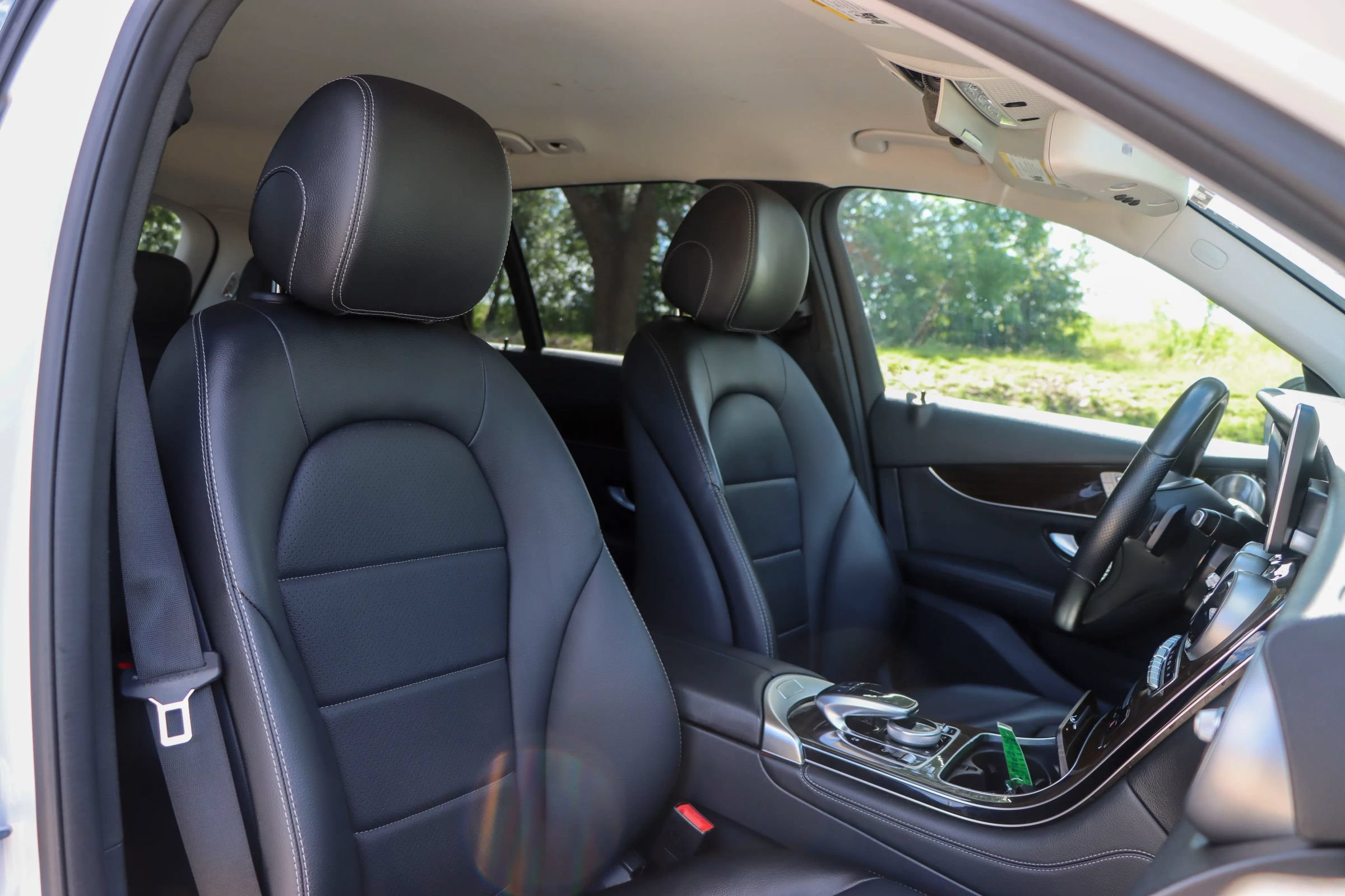 Used 2016 Mercedes-Benz GLC 300 w/ Premium Package image 20