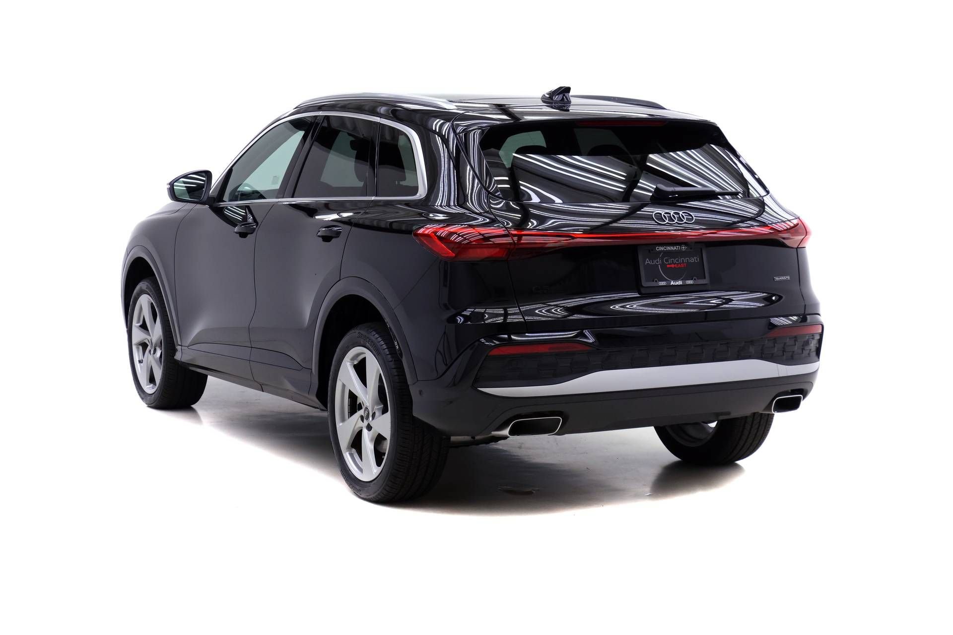 Certified 2025 Audi Q5 Premium Plus AWD/4WD image 5
