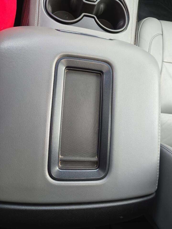 Used 2015 Chevrolet Tahoe LT image 17