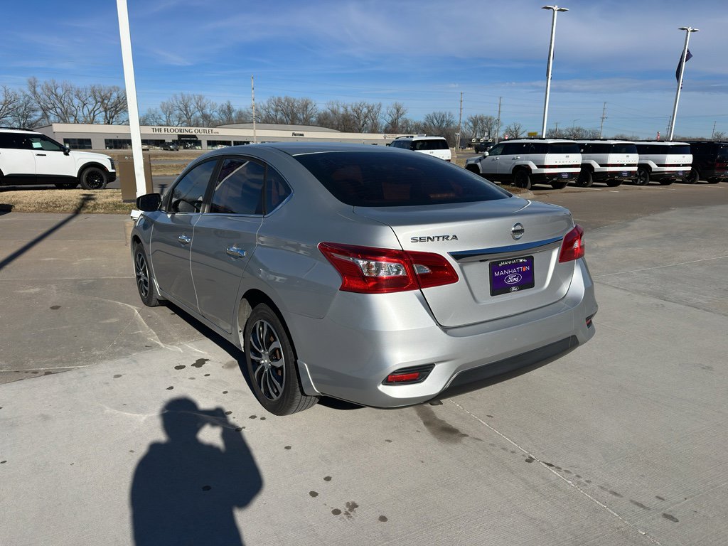 Used 2018 Nissan Sentra S image 6