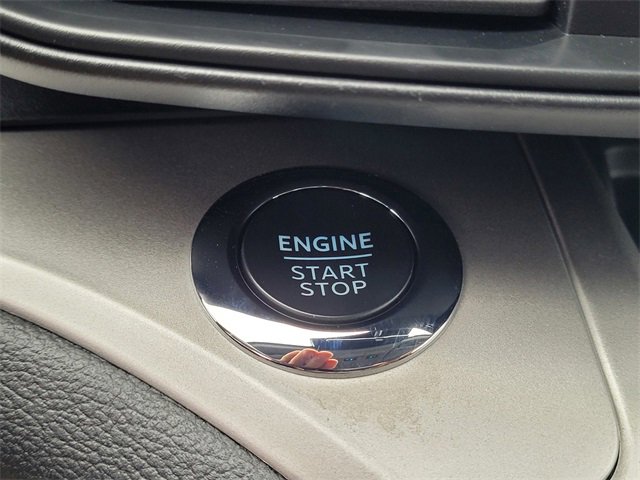 Used 2022 Ford Explorer XLT image 19