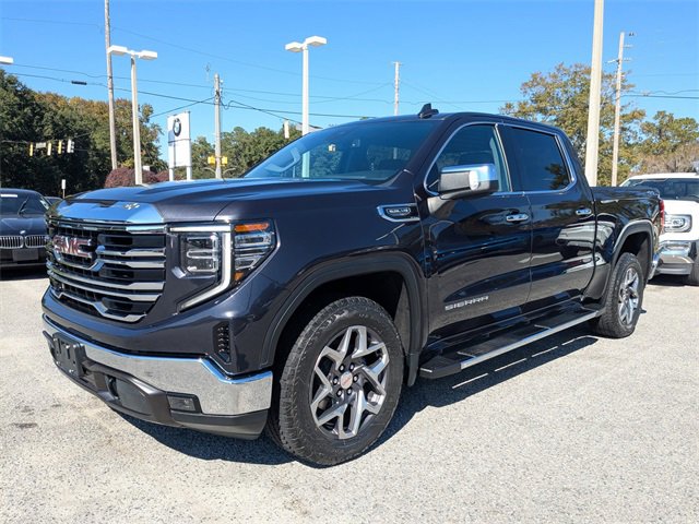 Used 2022 GMC Sierra 1500 SLT w/ SLT Premium Package image 9