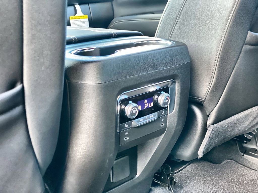 New 2026 GMC Yukon Elevation image 36