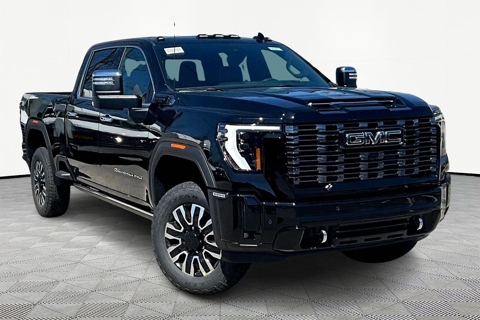 New 2026 GMC Sierra 3500 Denali Ultimate w/ LPO, Black Badging Package AWD/4WD image 2