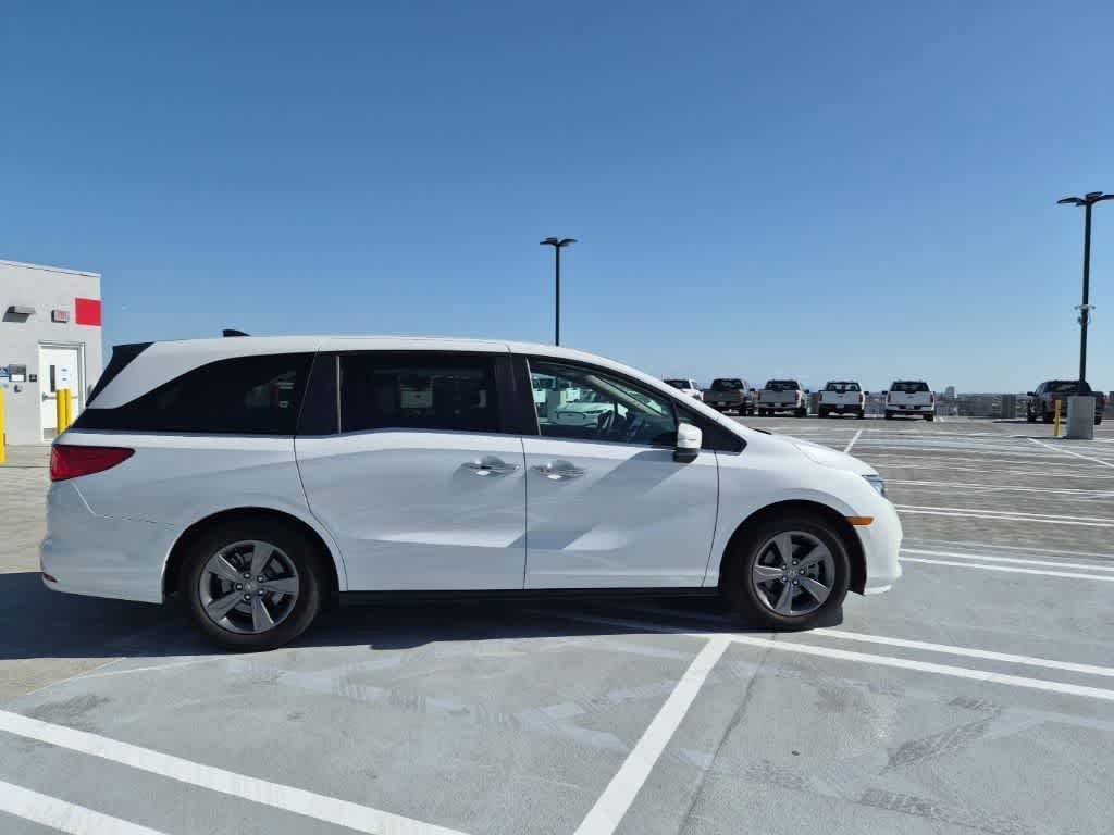 Used 2023 Honda Odyssey EX image 6