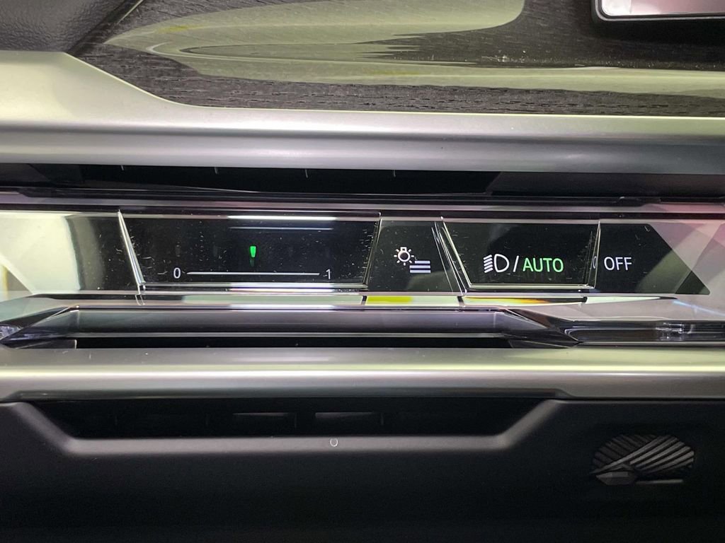 New 2026 BMW i7 xDrive60 AWD/4WD image 32