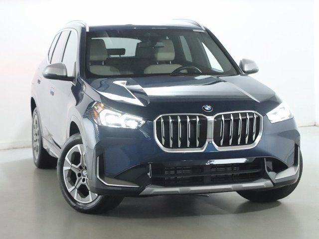 Certified 2023 BMW X1 xDrive28i w/ Convenience Package AWD/4WD image 2