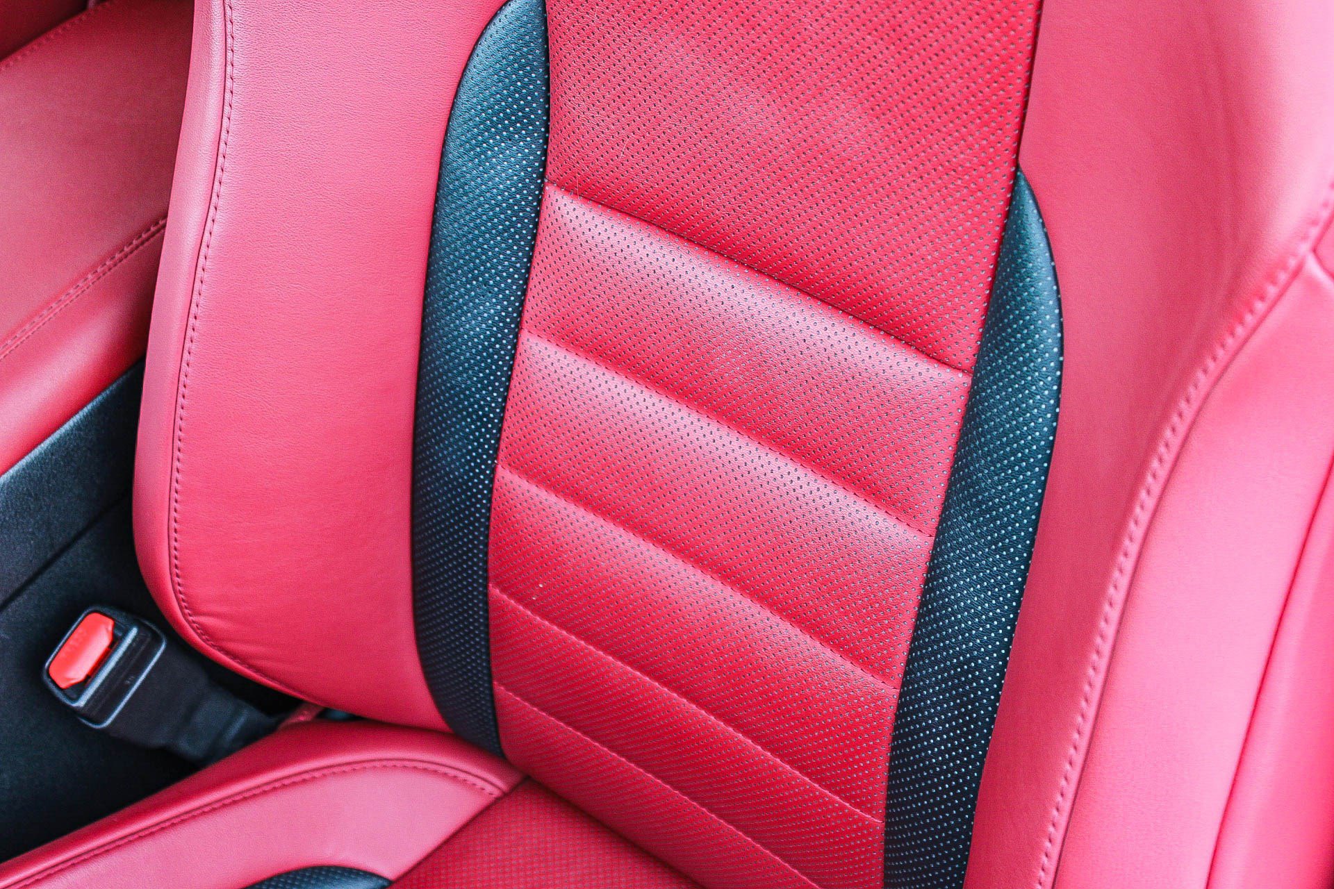 Used 2022 Lexus RX 450h F Sport w/ Accessory Package image 23