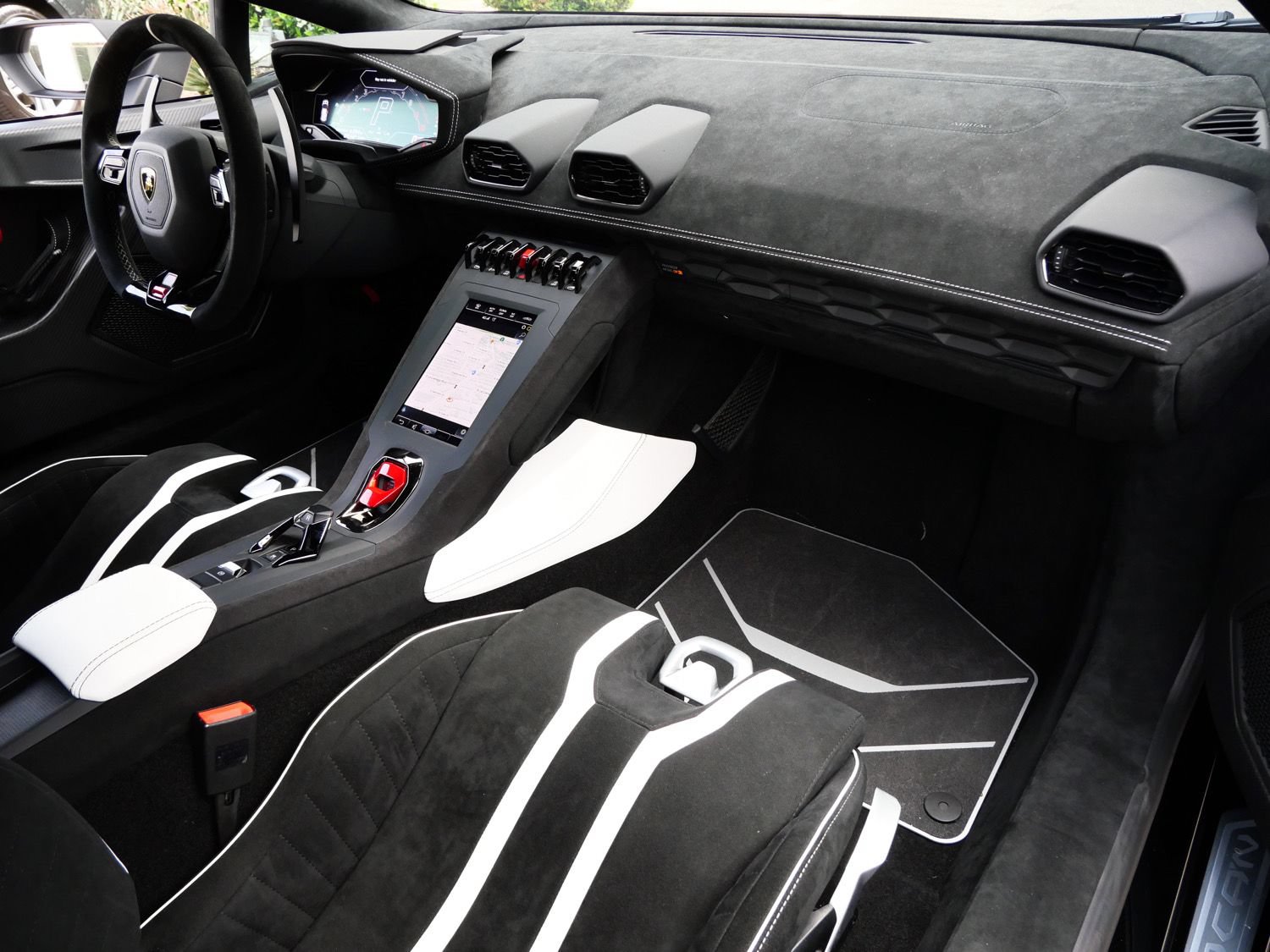 Used 2023 Lamborghini Huracan STO RWD image 7