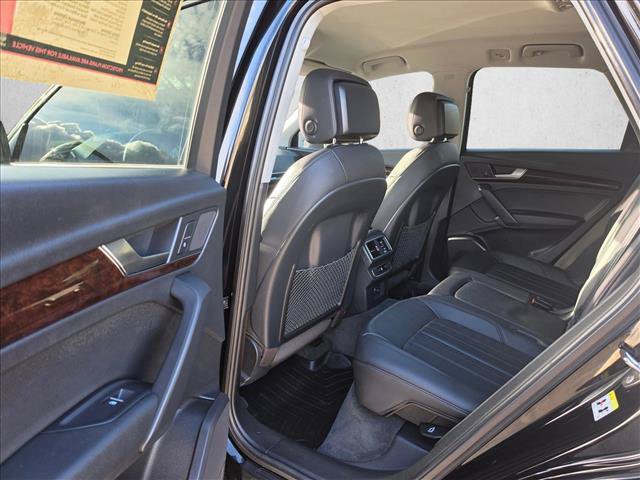 Used 2018 Audi Q5 2.0T Premium AWD/4WD image 16