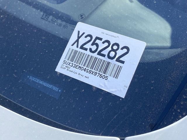 Used 2025 BMW X7 M60i image 21